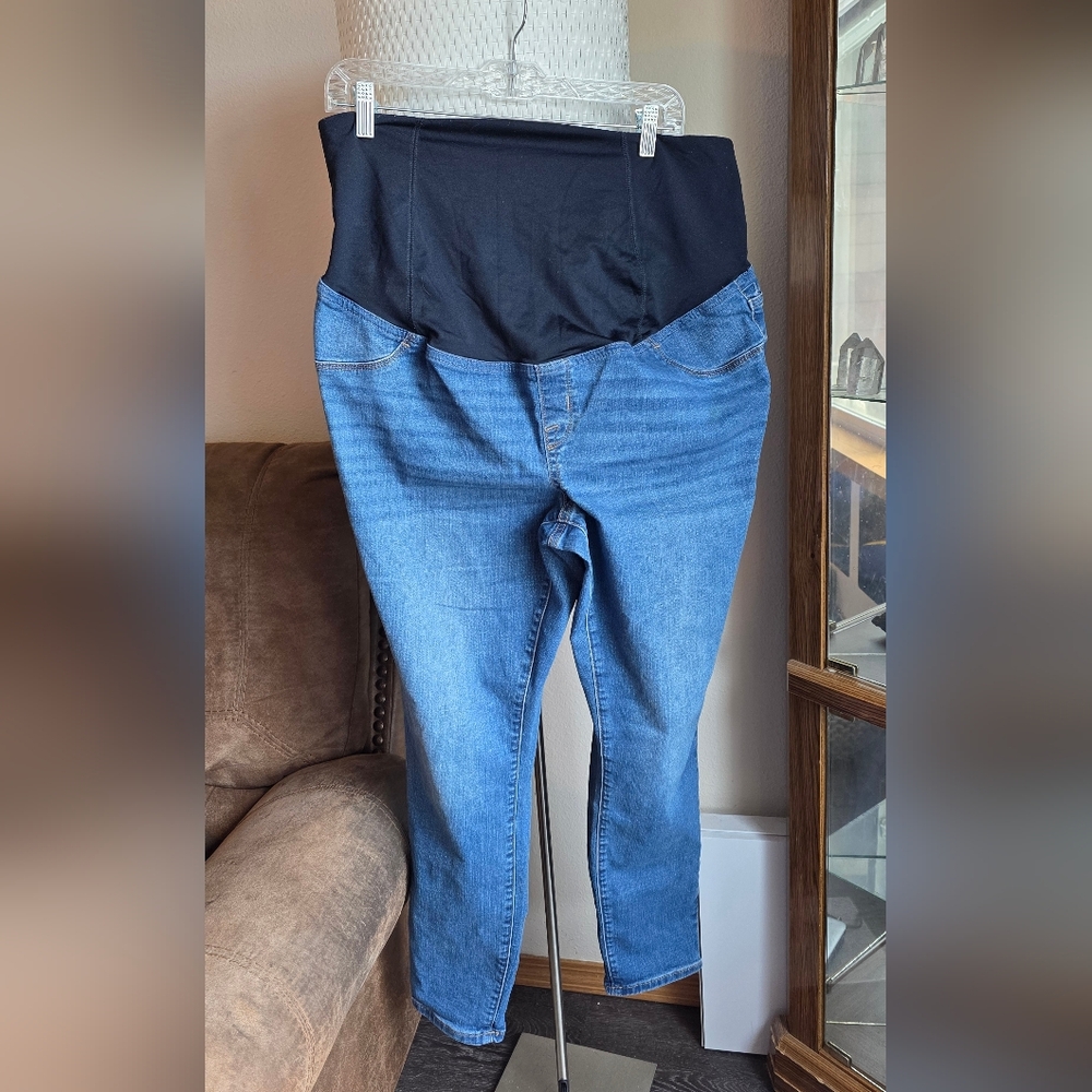 Isabel Maternity by Ingrid & Isabel Blue Skinny Jeans